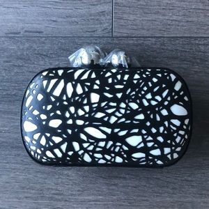 NWT Diane Von Furstenberg Black & White Clutch